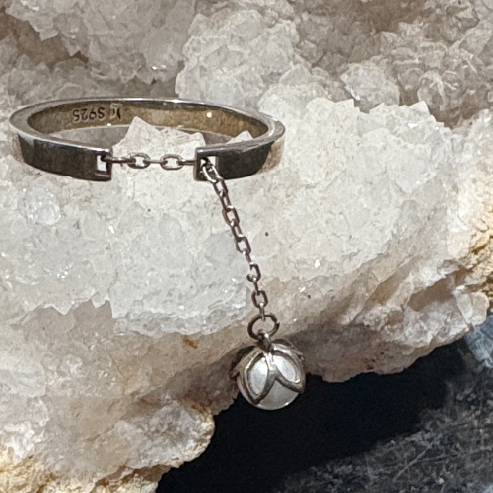 Sterling Silver Chain Ring w/ Natural Pearl